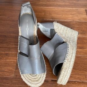 GREY PLATFORM HEELS